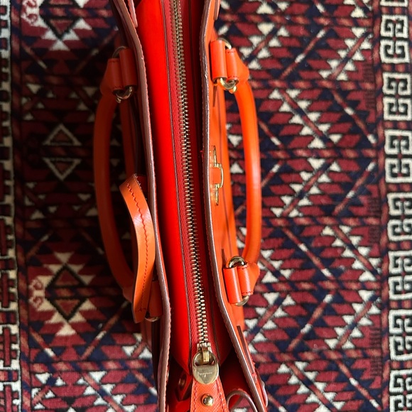 Salvatore Ferragamo Orange Box Leather Top Handle Bag. In very good condition. - Picture 8 of 14